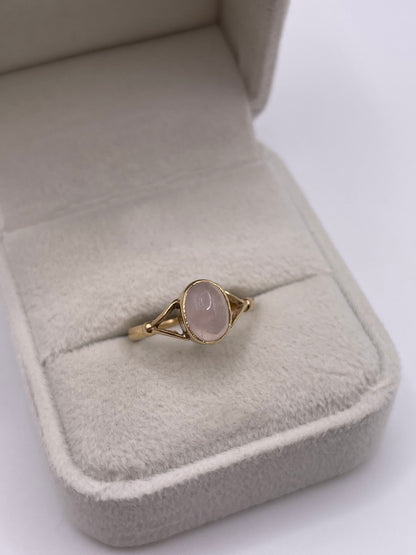 9ct gold rose quartz ring