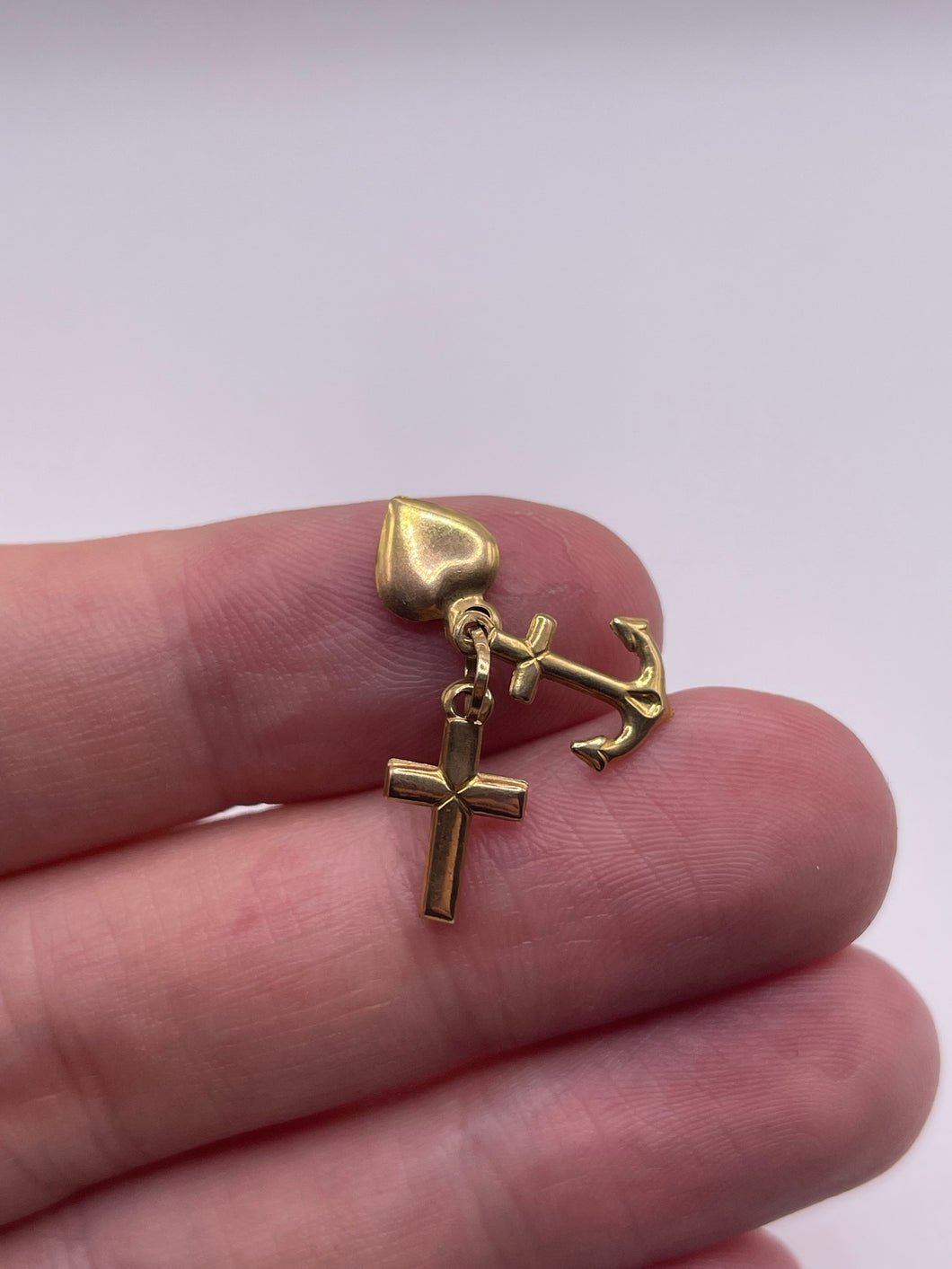 9ct gold hope, faith and charity charm