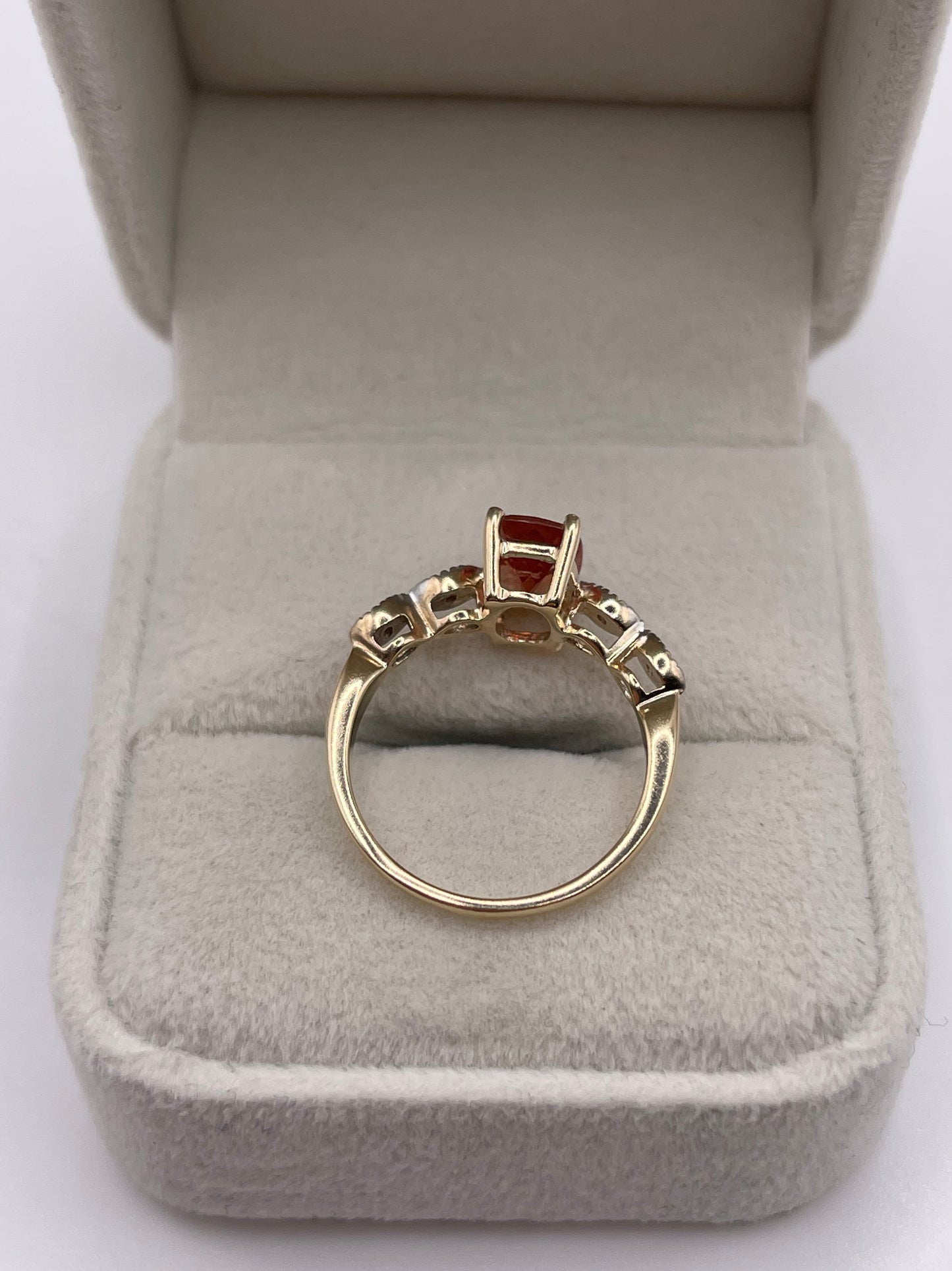 9ct gold quartz and zircon ring