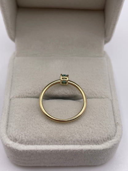 9ct gold emerald ring