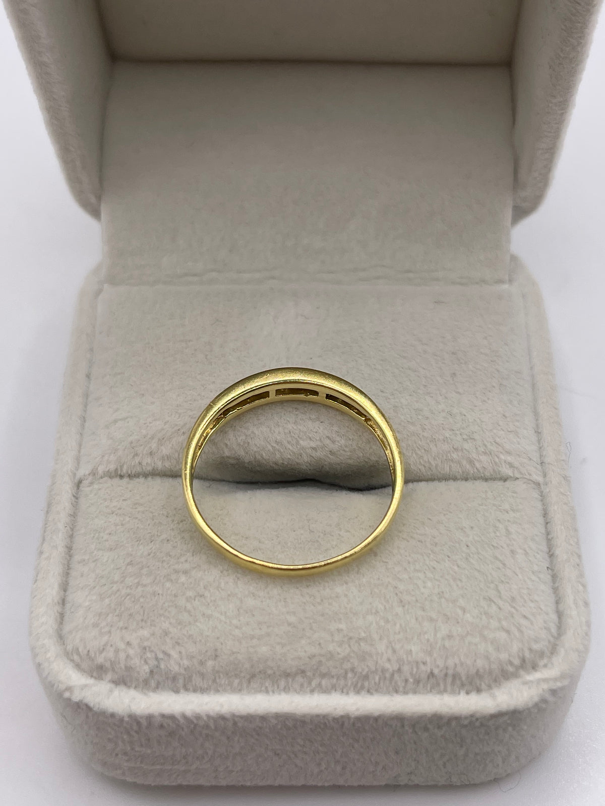 18ct gold diamond ring
