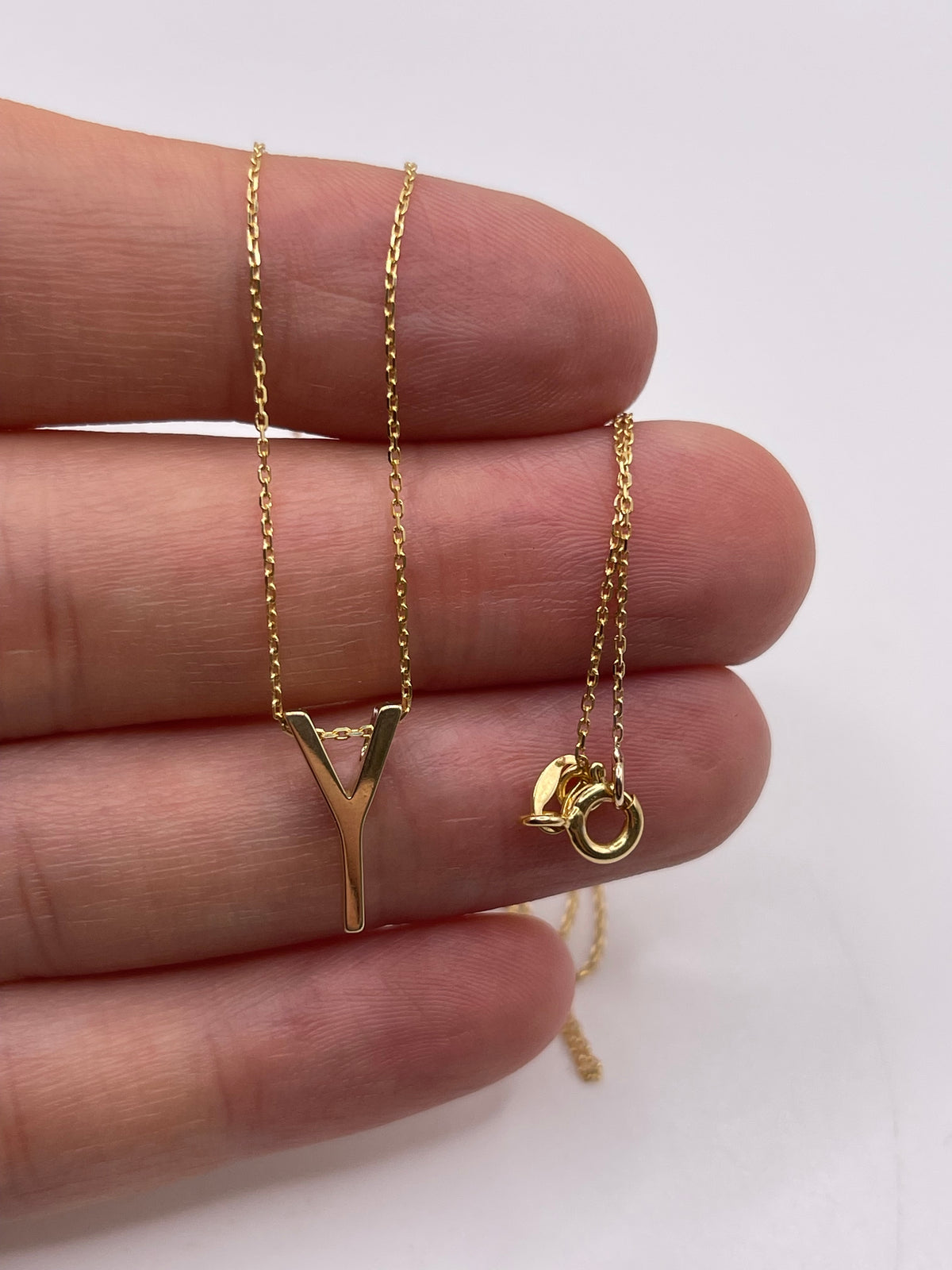 9ct gold initial Y necklace