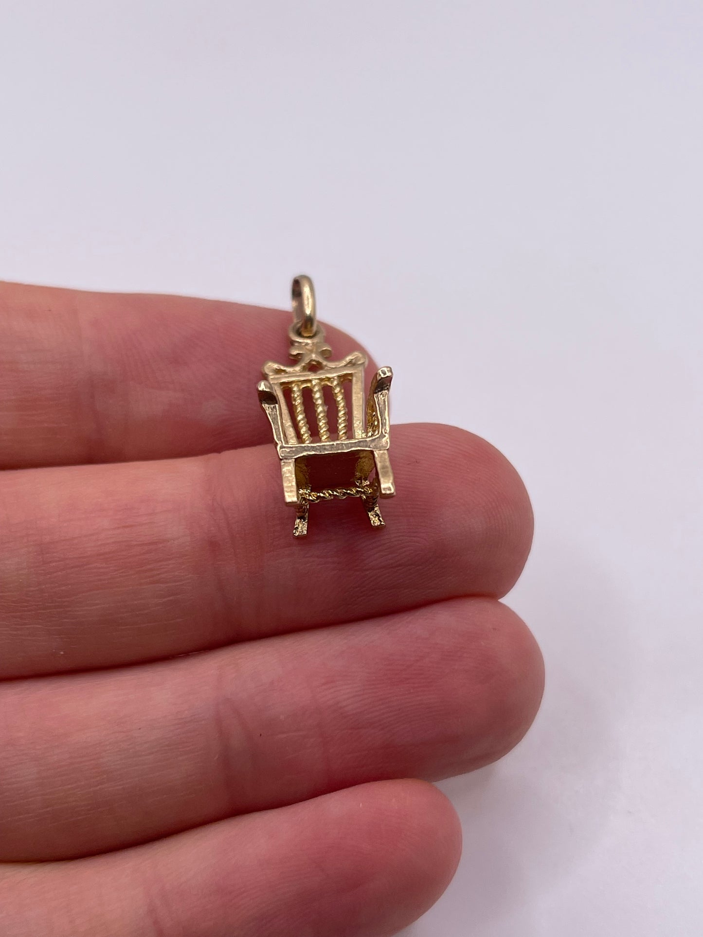 9ct gold chair charm