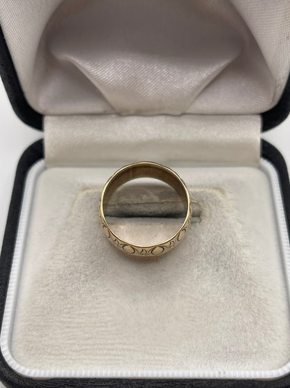 9ct gold patterned band