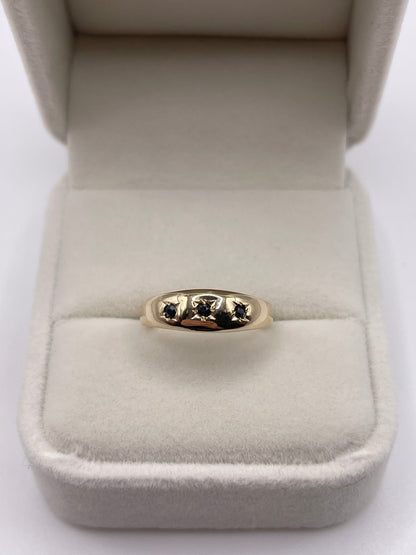 9ct gold sapphire gypsy ring