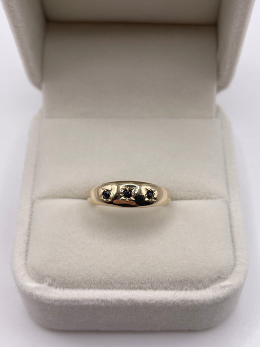 9ct gold sapphire gypsy ring