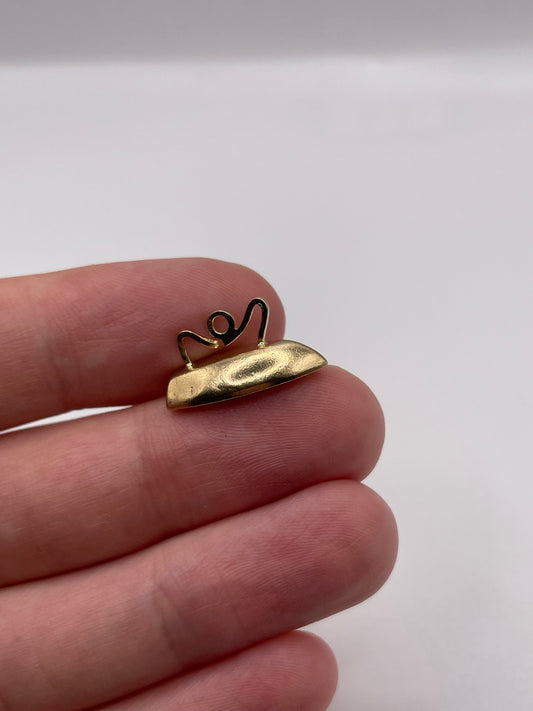 9ct gold iron charm
