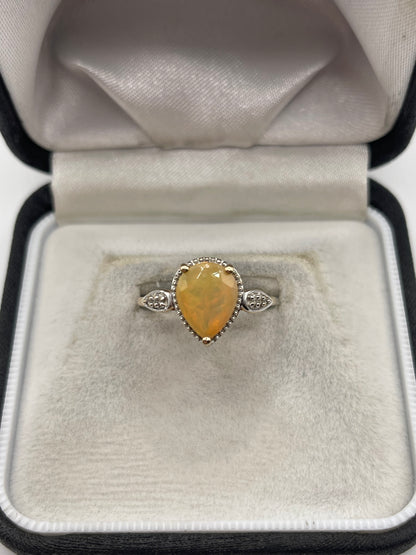 9ct gold opal and zircon ring