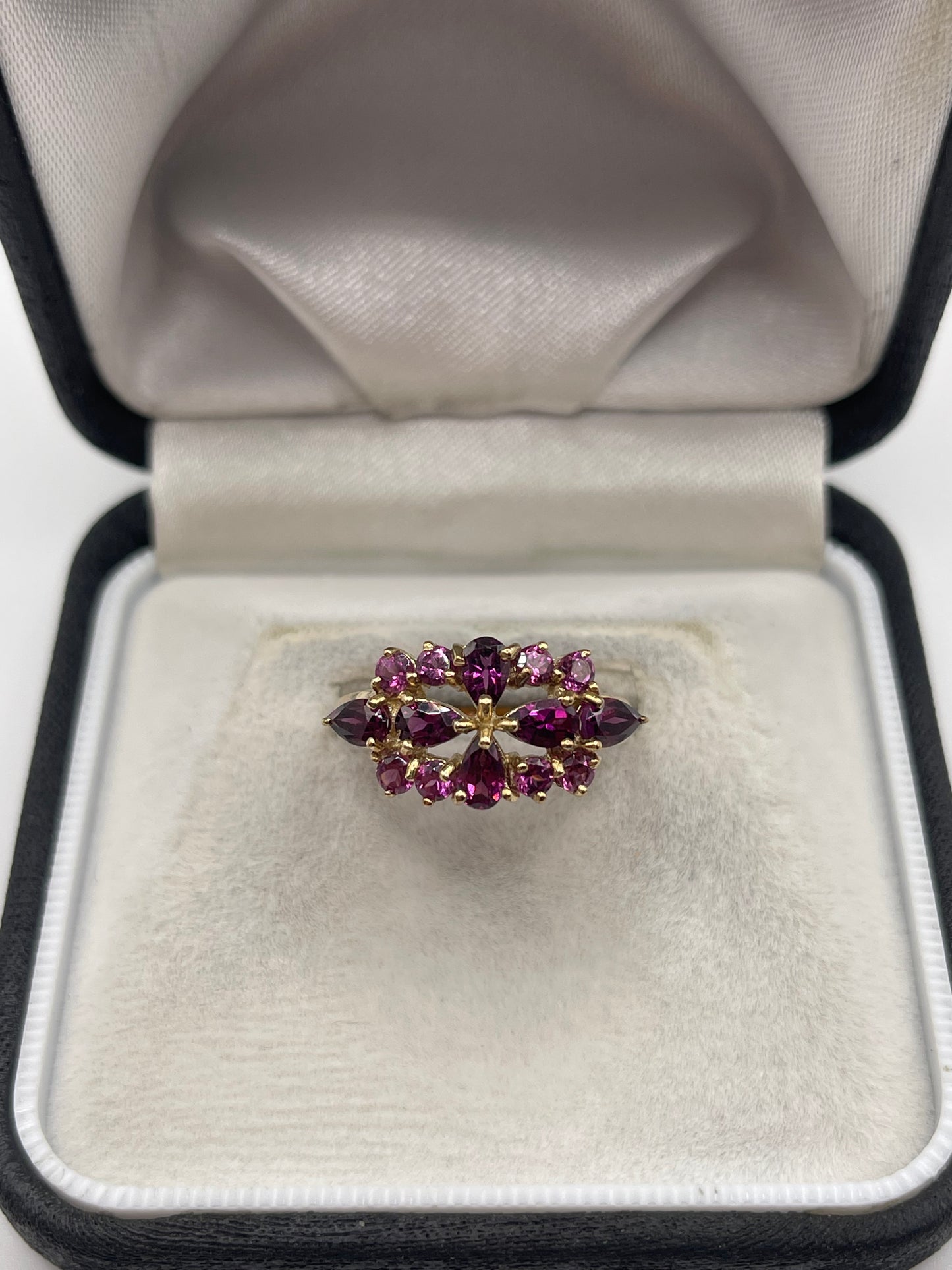 9ct gold almandine garnet cluster ring