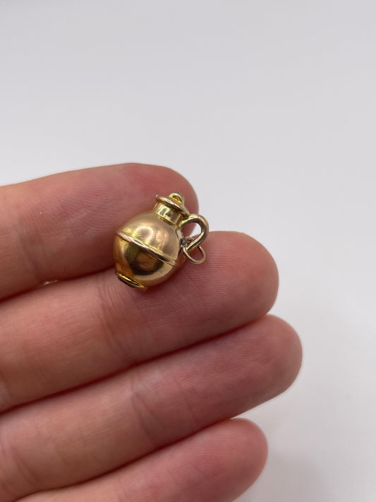 9ct gold jug charm