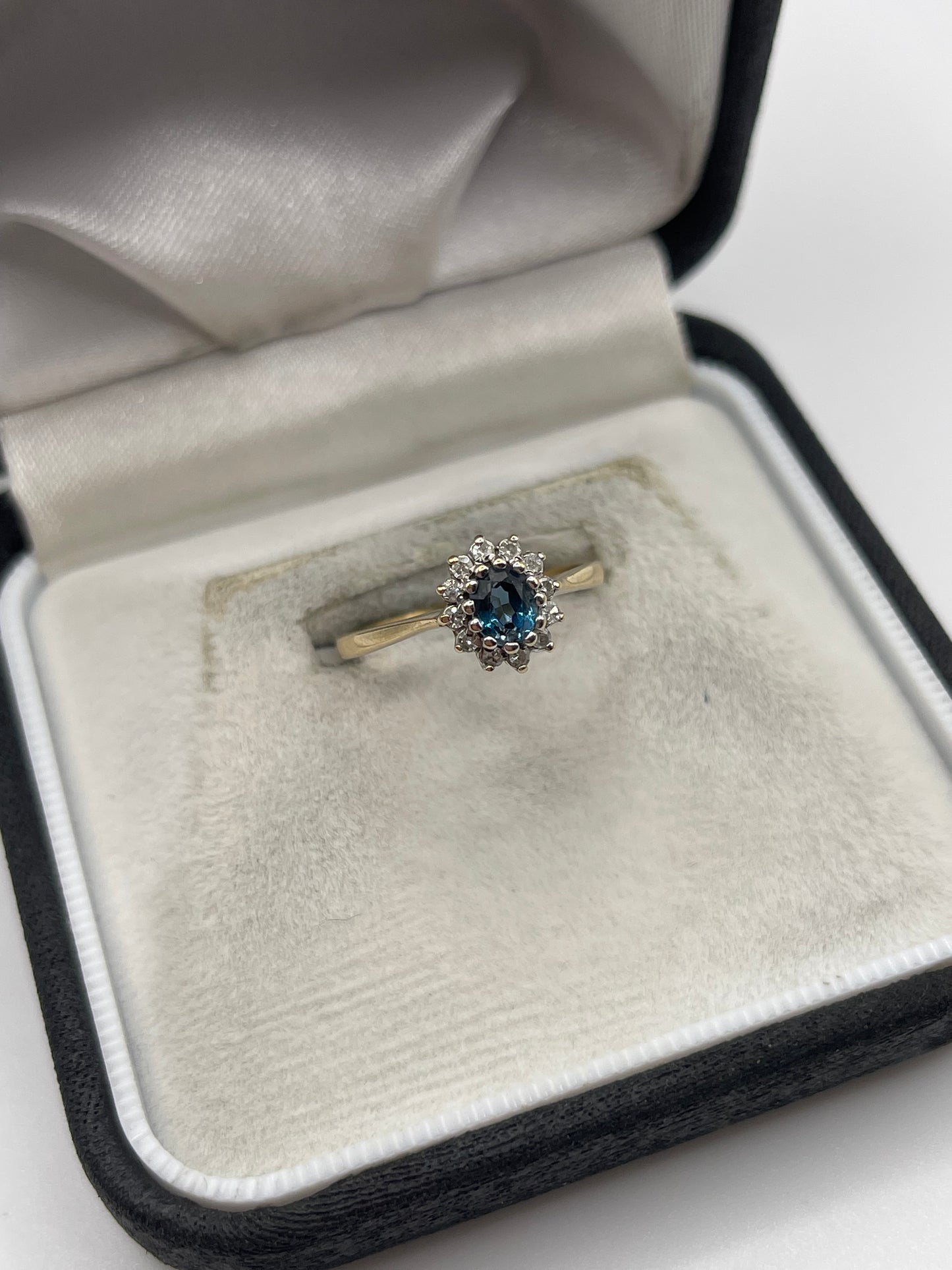 9ct gold topaz and diamond ring