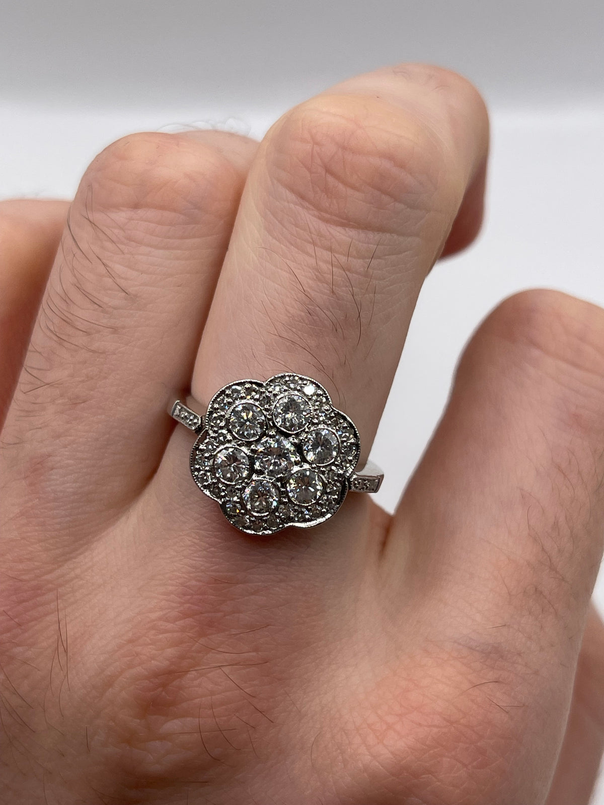 Platinum diamond cluster ring