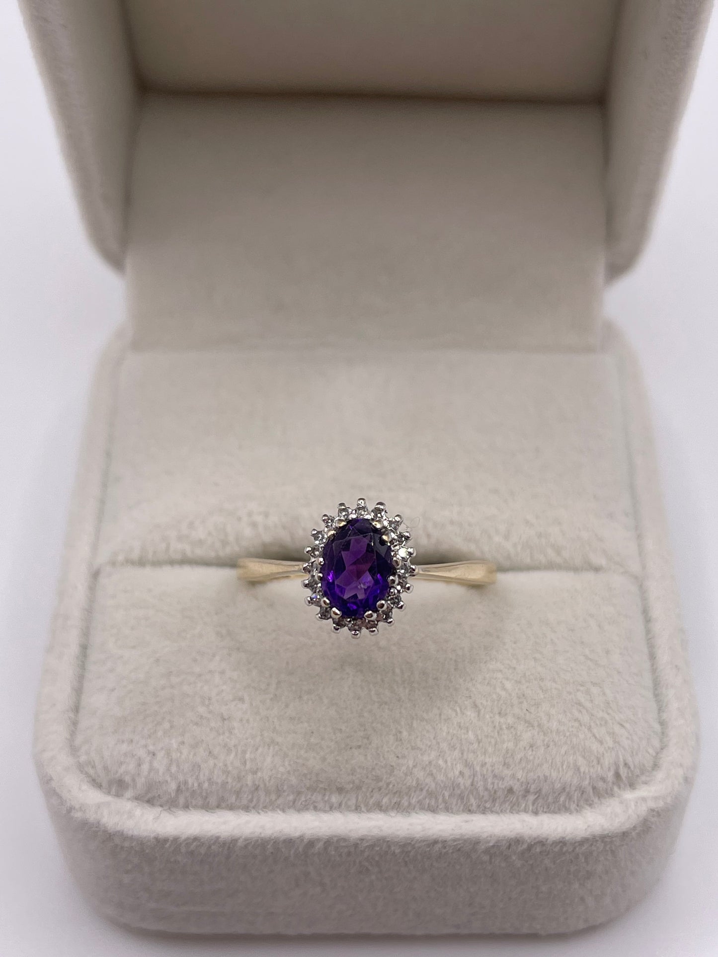 9ct gold amethyst and diamond ring