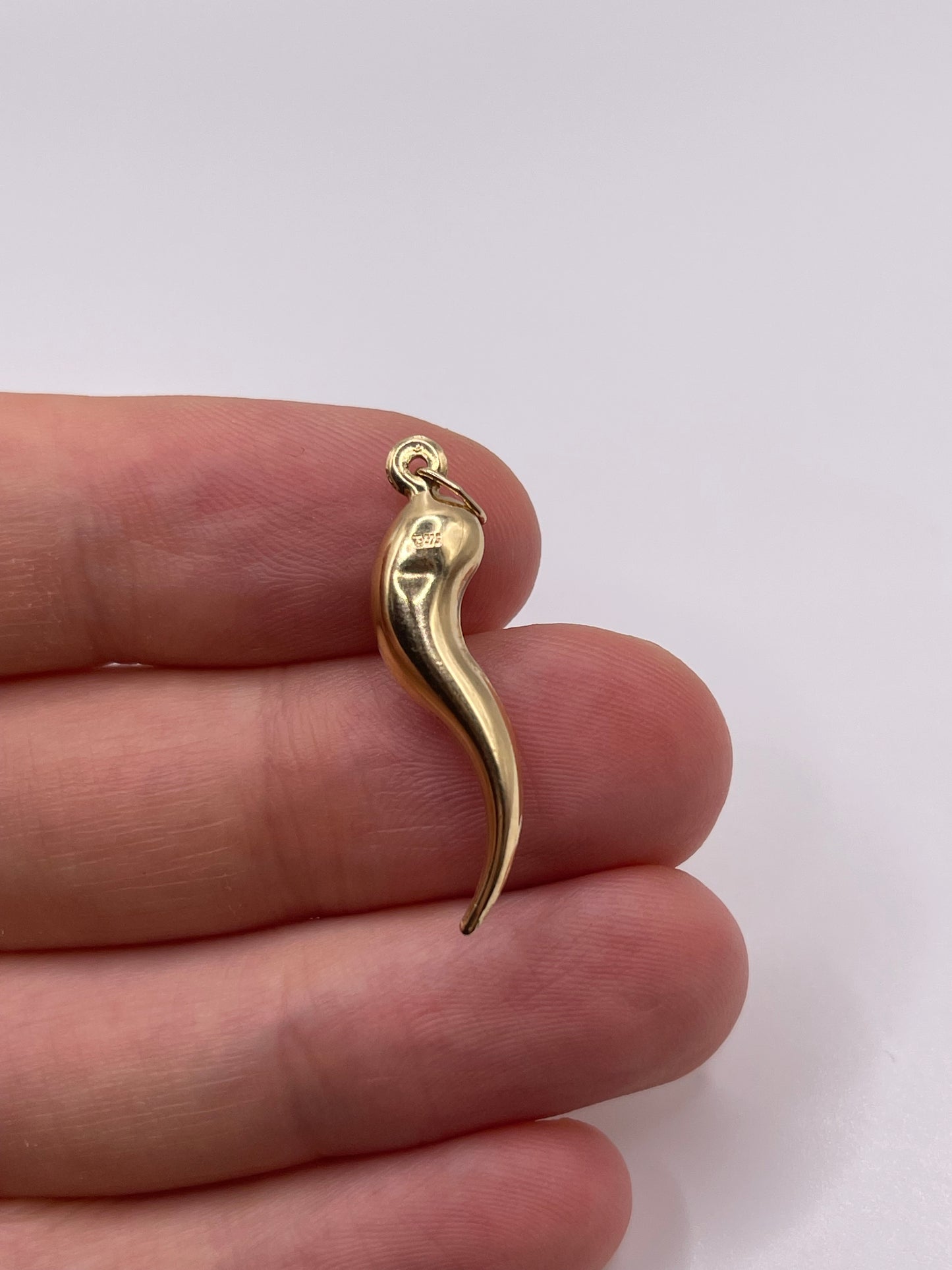 9ct gold horn of plenty charm