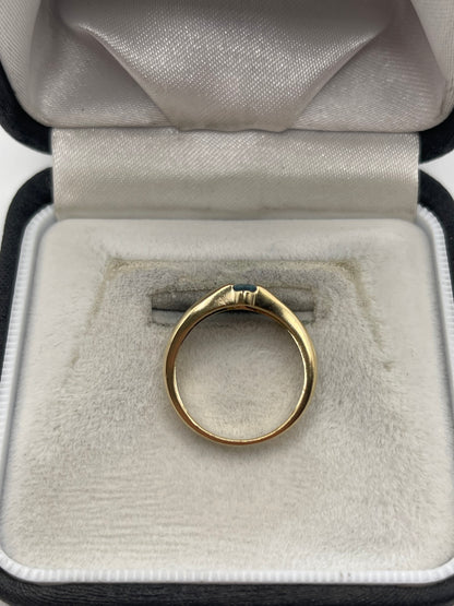 9ct gold topaz ring