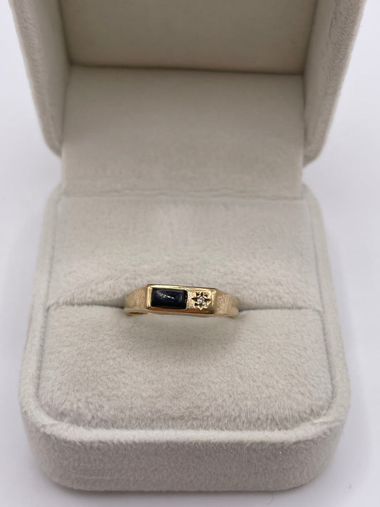 9ct gold onyx and diamond ring