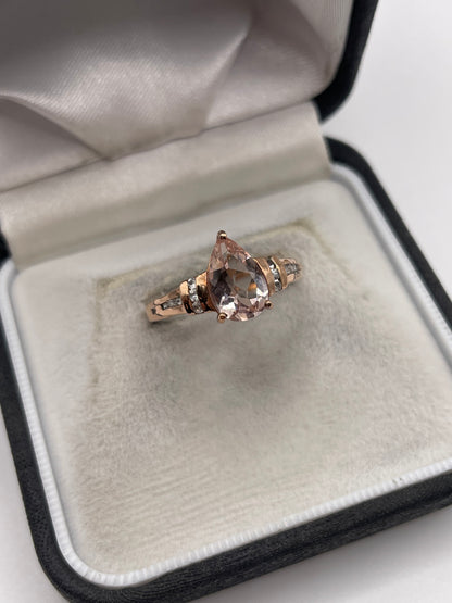 9ct rose gold morganite and zircon ring