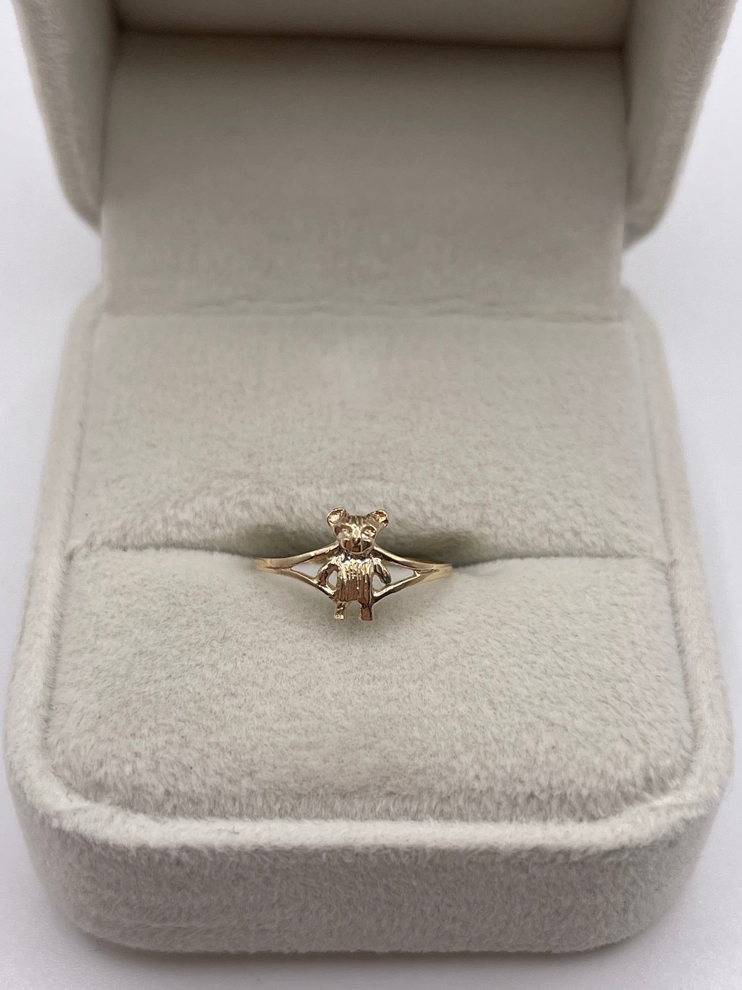 9ct gold bear ring