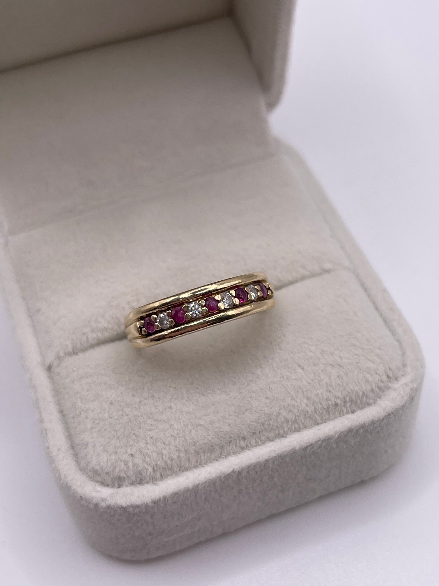 9ct gold ruby and diamond ring