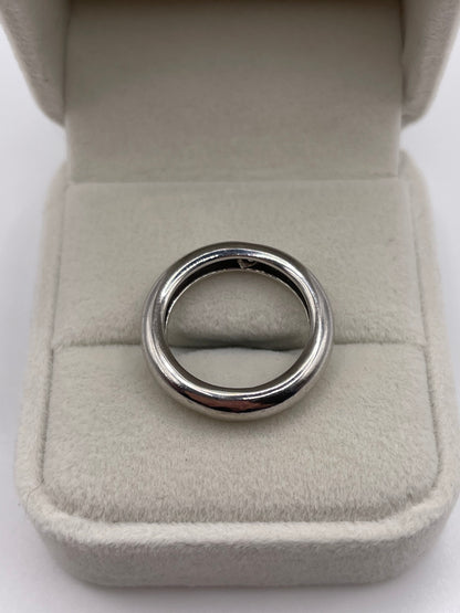 9ct white gold diamond ring