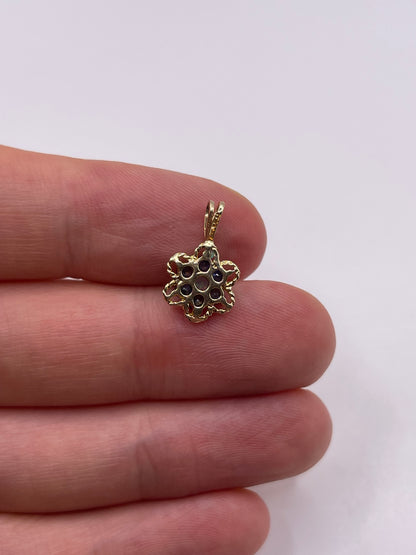 9ct gold opal and sapphire pendant