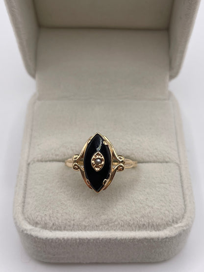 9ct gold onyx and pearl ring