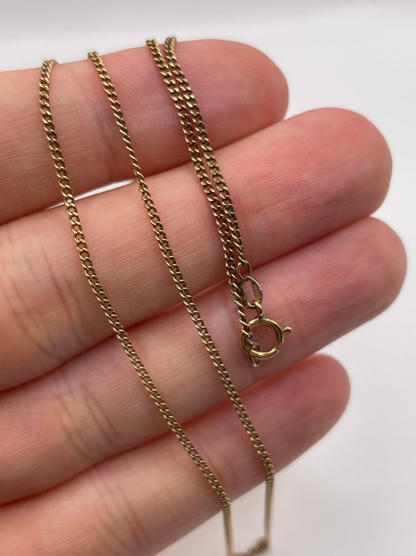 9ct gold chain 183