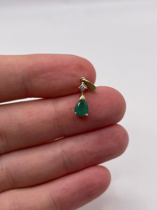 9ct gold emerald and diamond pendant