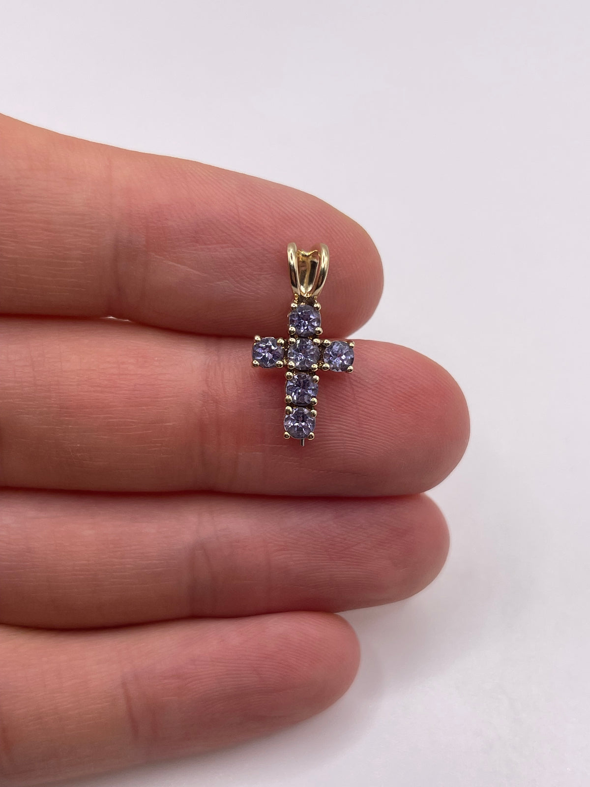 9ct gold tanzanite cross pendant
