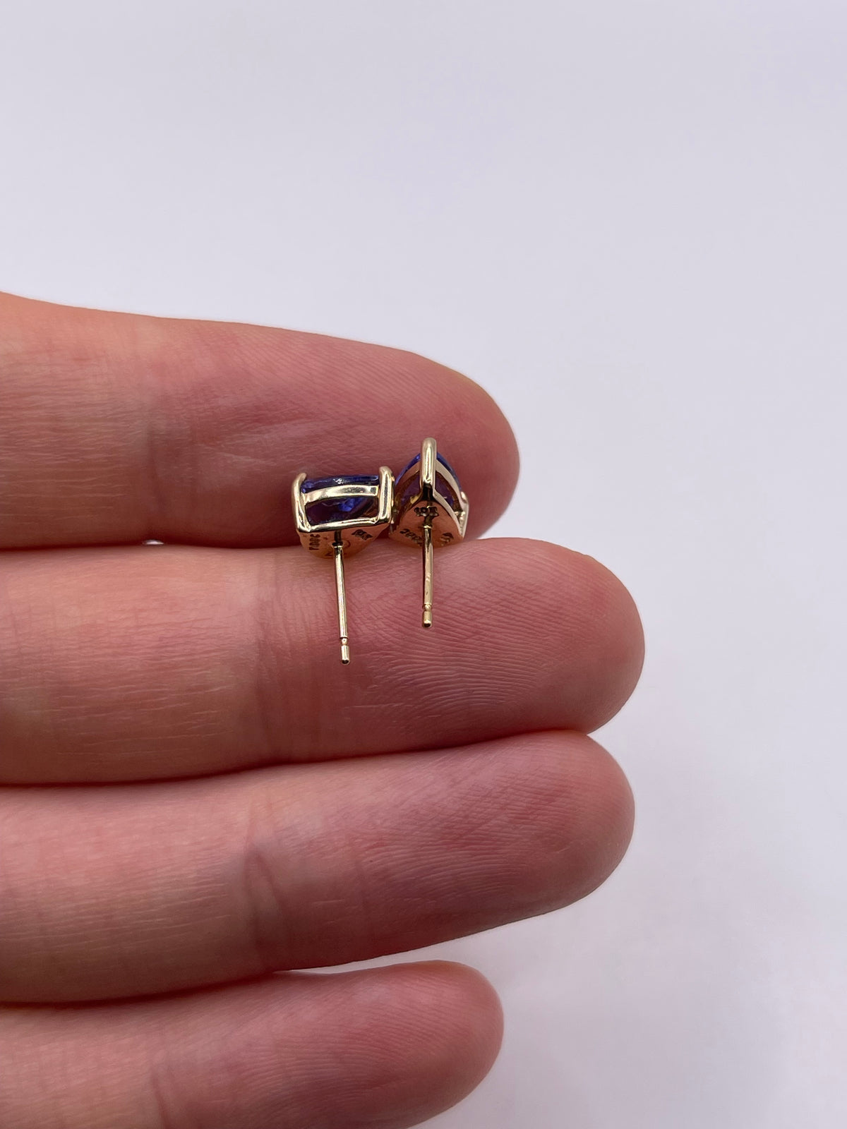 9ct gold tanzanite earrings