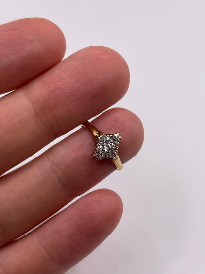 18ct gold diamond cluster ring