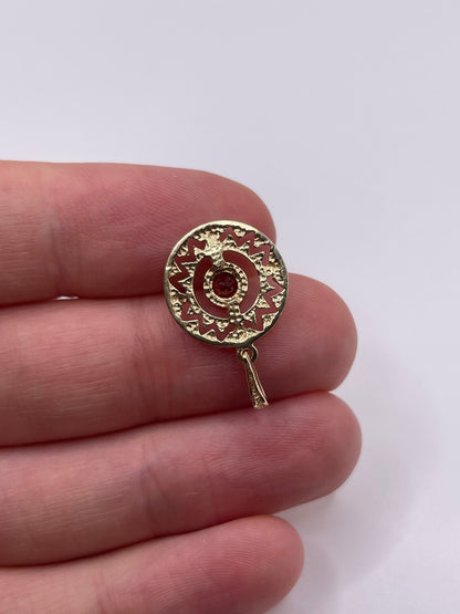 9ct gold garnet pendant