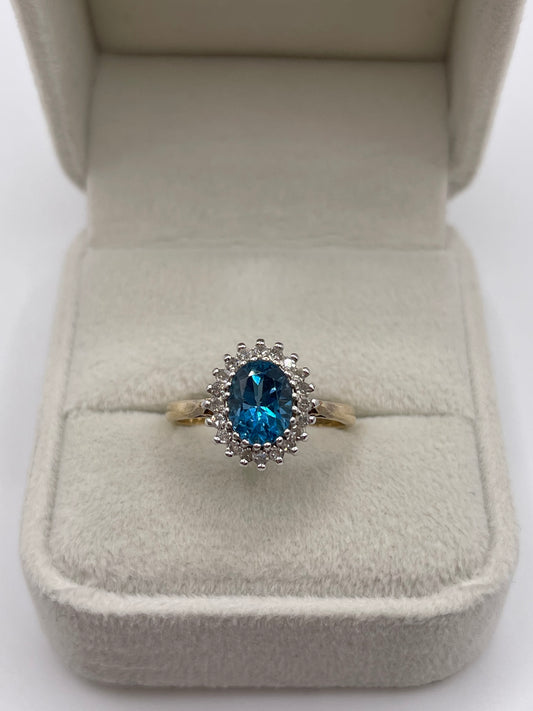 9ct gold topaz and diamond ring