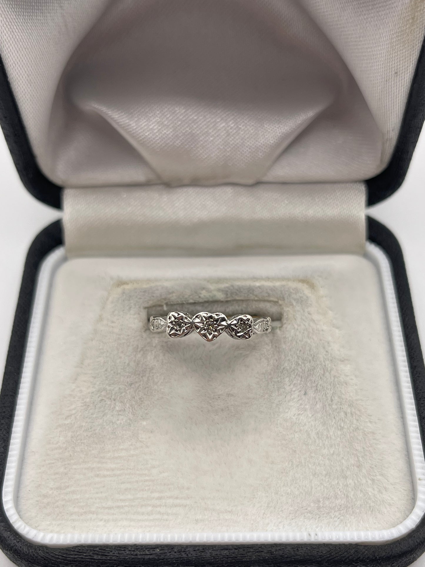 9ct gold platinum diamond ring