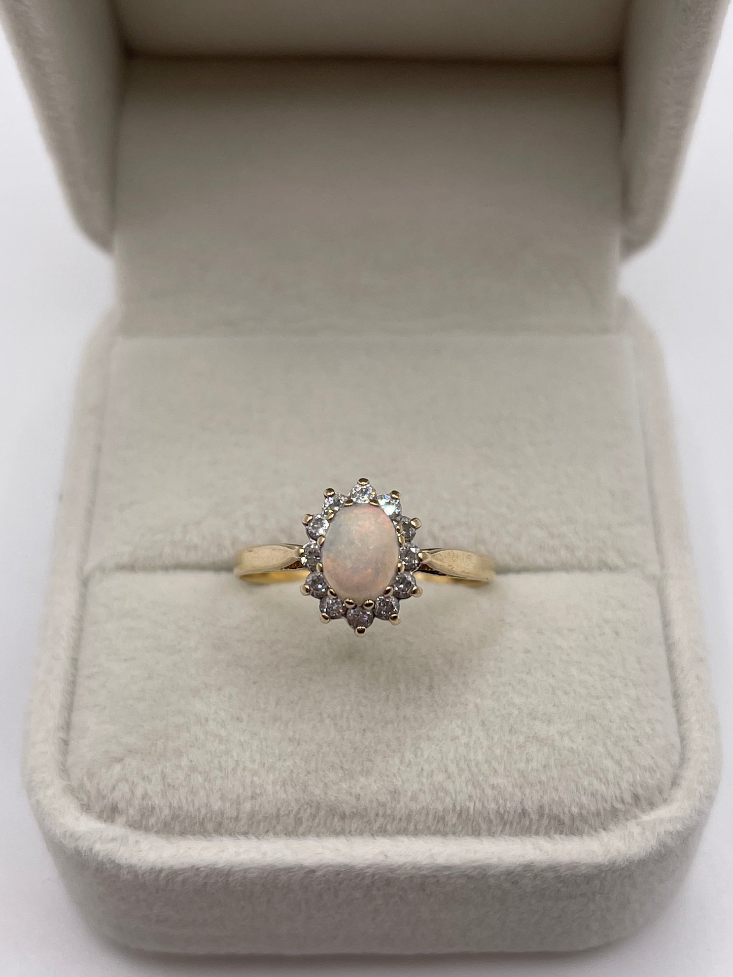 9ct gold opal and cz ring
