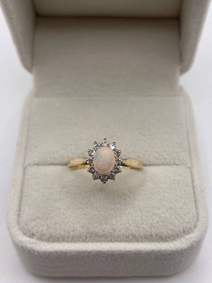 9ct gold opal and cz ring