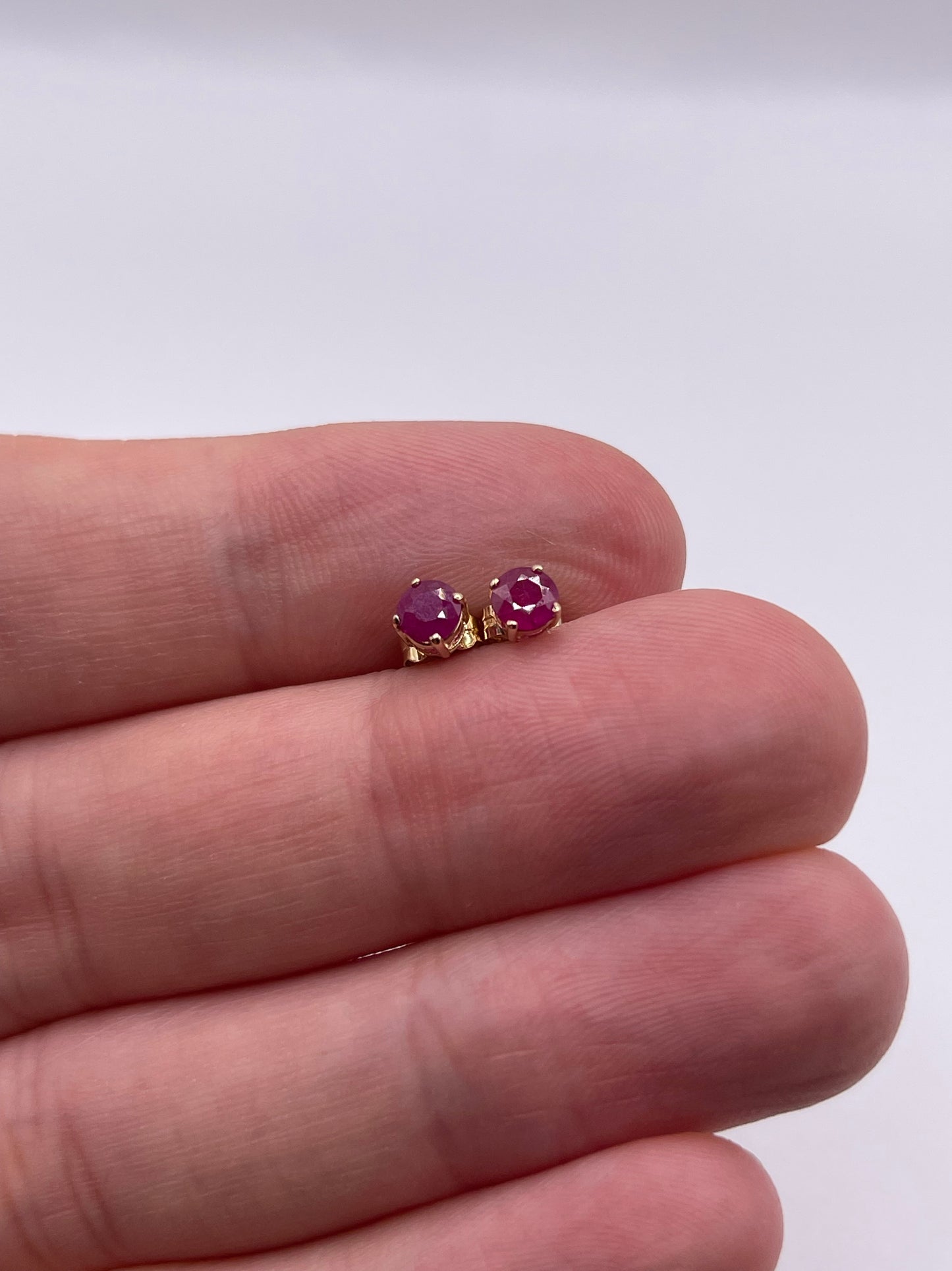 9ct gold ruby earrings