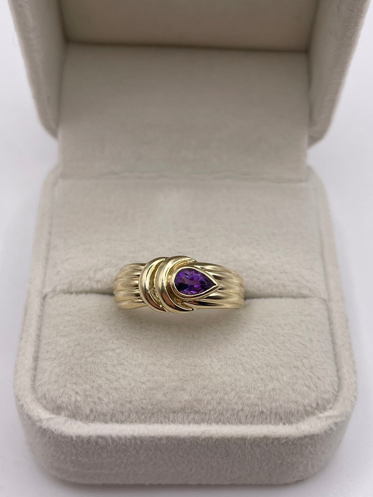 9ct gold amethyst ring
