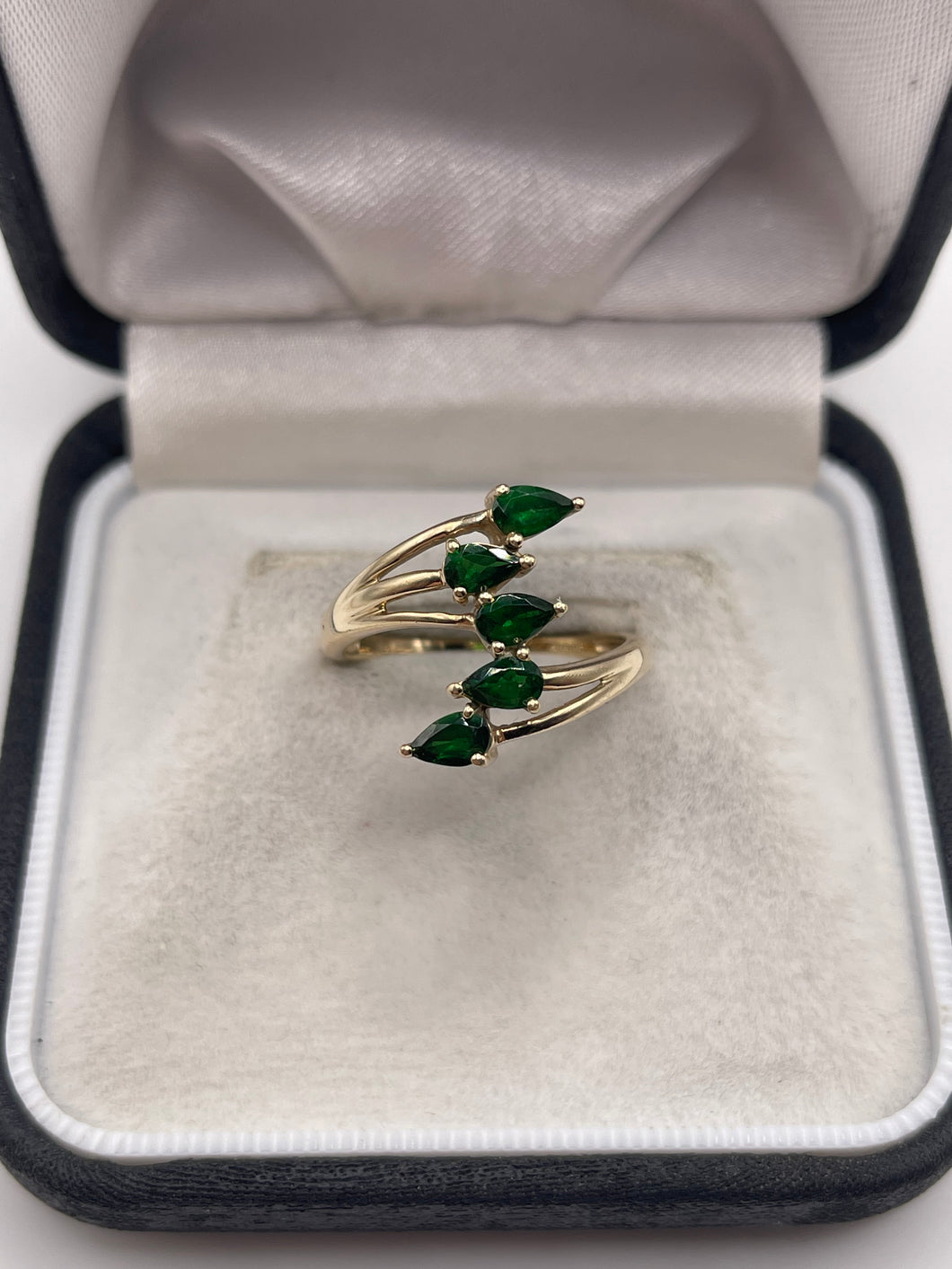 9ct gold diopside ring