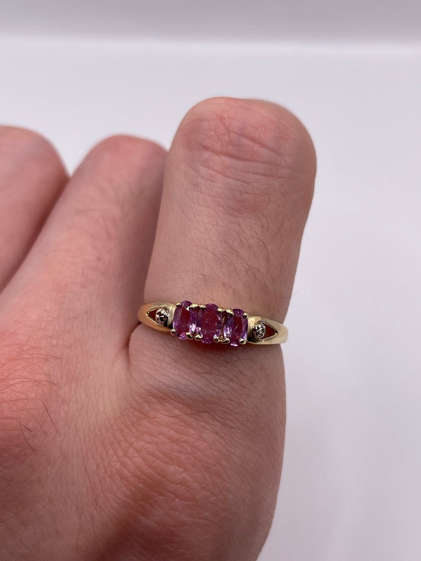 9ct gold pink sapphire and diamond ring