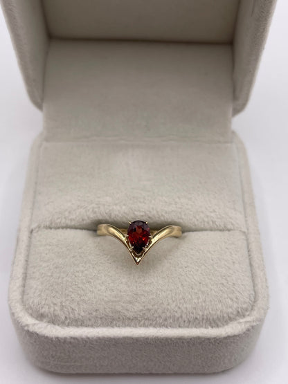 9ct gold garnet wishbone ring