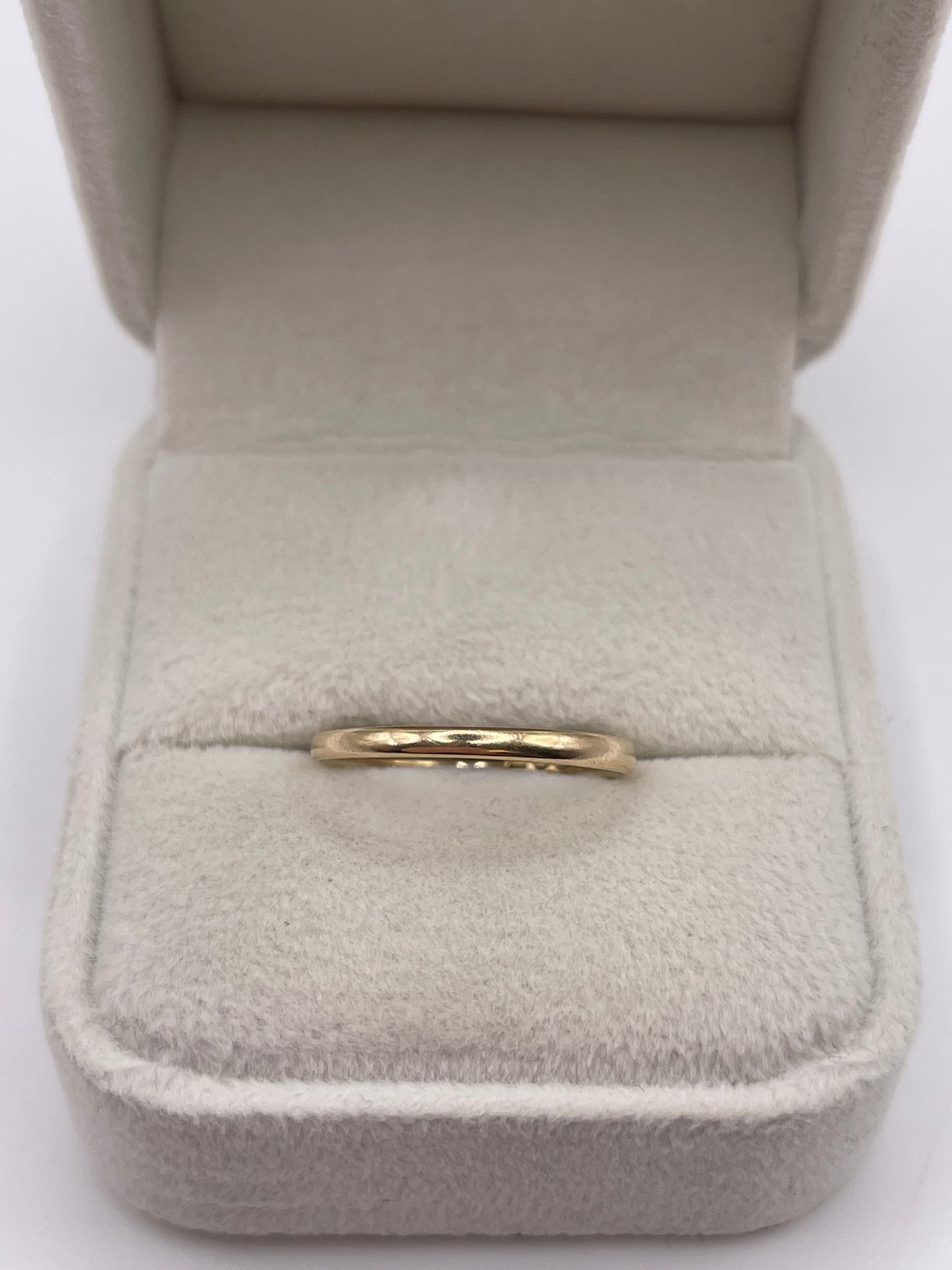 9ct gold band