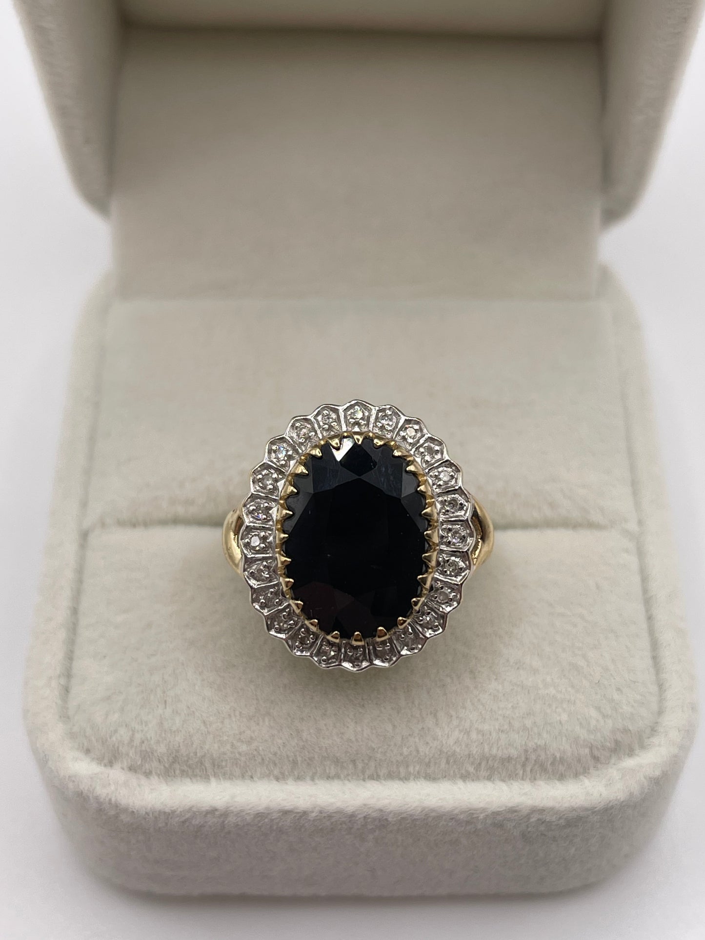 9ct gold sapphire and diamond ring