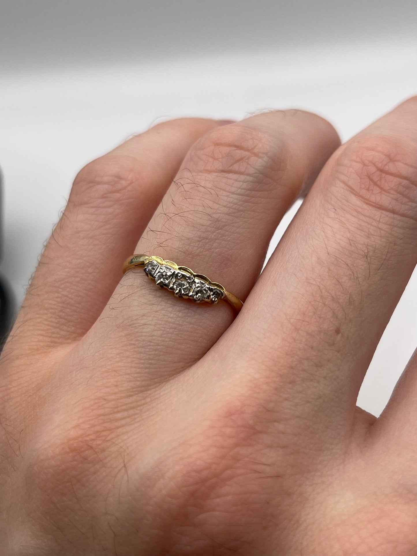 18ct gold diamond ring