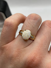 Load image into Gallery viewer, 9ct gold opal ring
