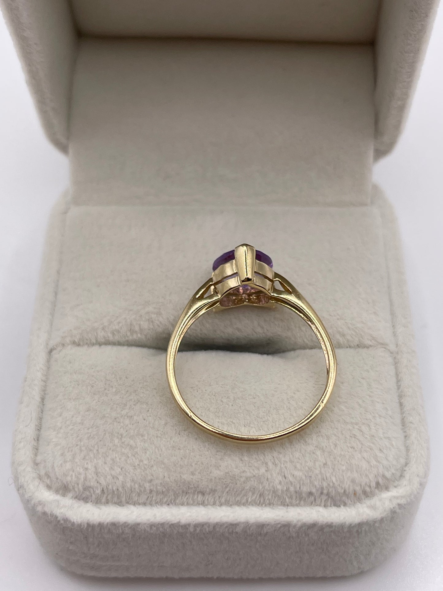 9ct gold amethyst heart ring