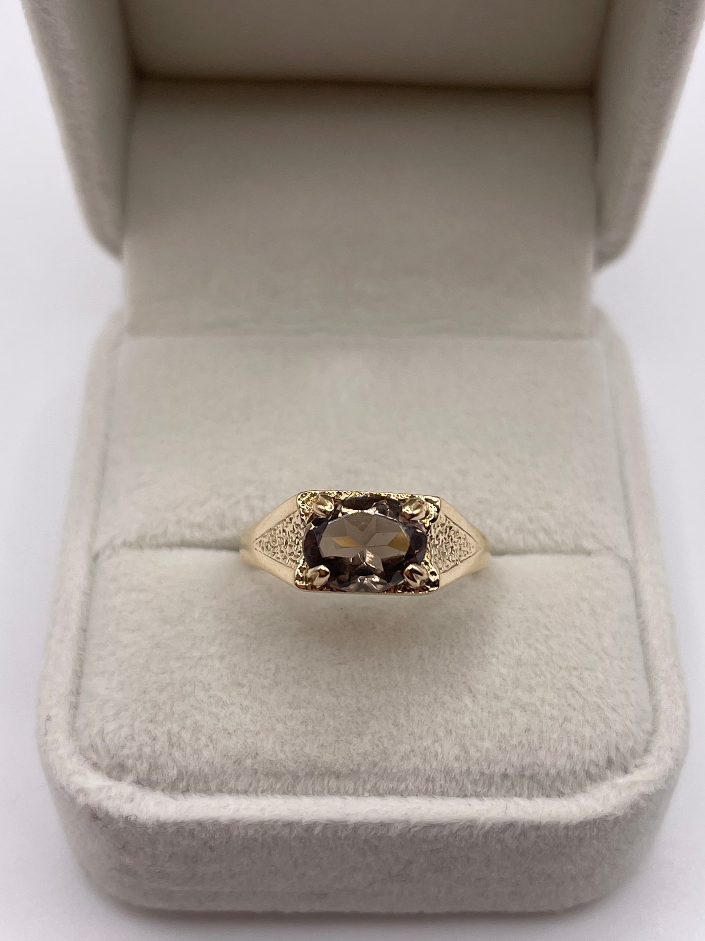 9ct gold Smokey quartz ring