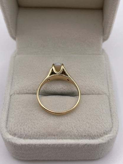 9ct gold opal and diamond ring