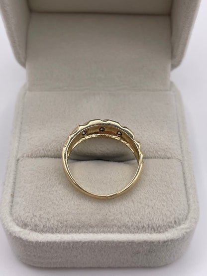 14ct gold diamond croissant ring