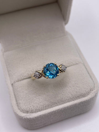 9ct gold topaz and diamond ring